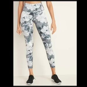 Old Navy Active Floral Leggings